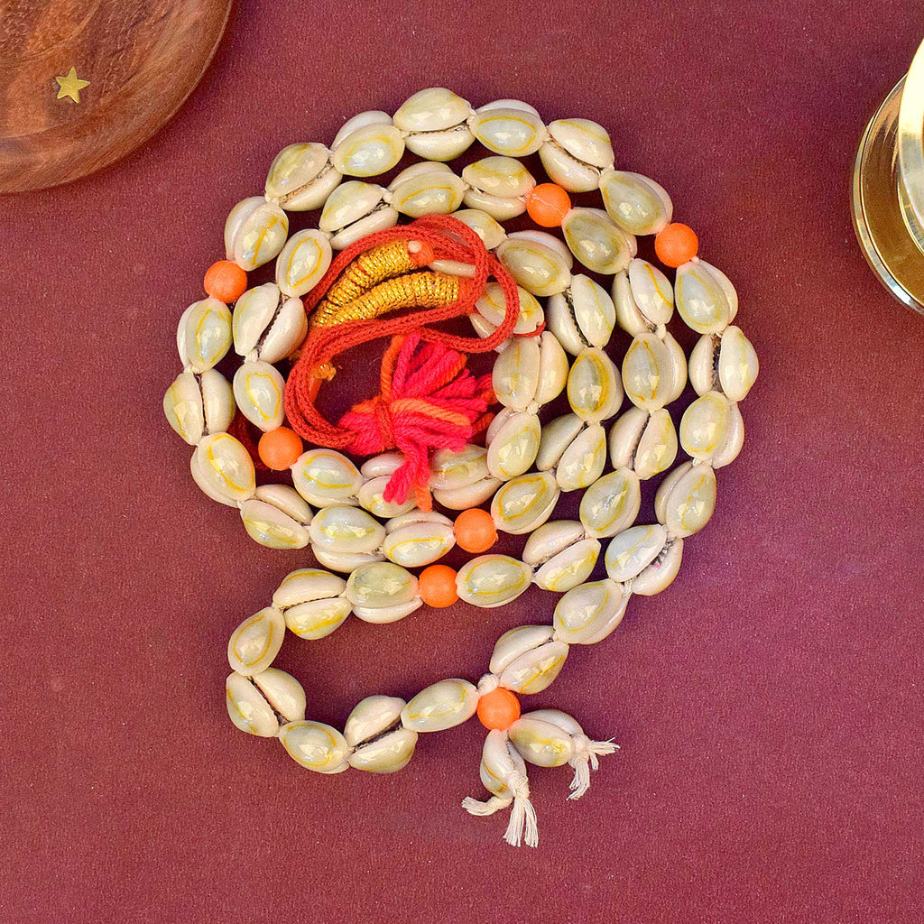 Kodi Mala Necklace – Traditional black thread necklace with multiple knots, worn for protection and spiritual significance. 
India’s Largest Pooja Accessories Brand - www.satvikstore.in