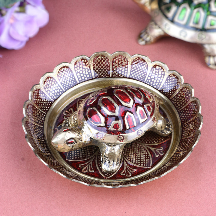 Brass Colored Turtle with Nakashi Plate/Tray – A perfect blend of traditional art and positive energy, bringing prosperity and protection to your space. India’s Largest Pooja Accessories Brand – www.satvikstore.in