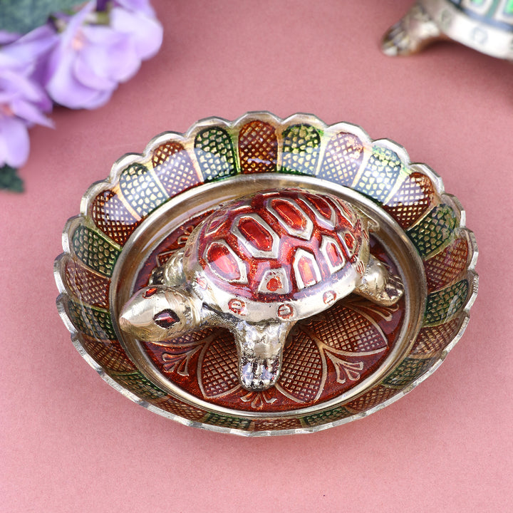 Brass Colored Turtle with Nakashi Plate/Tray (Red) – A vibrant combination of red energy and traditional craftsmanship, bringing prosperity and protection to your space. India’s Largest Pooja Accessories Brand – www.satvikstore.in