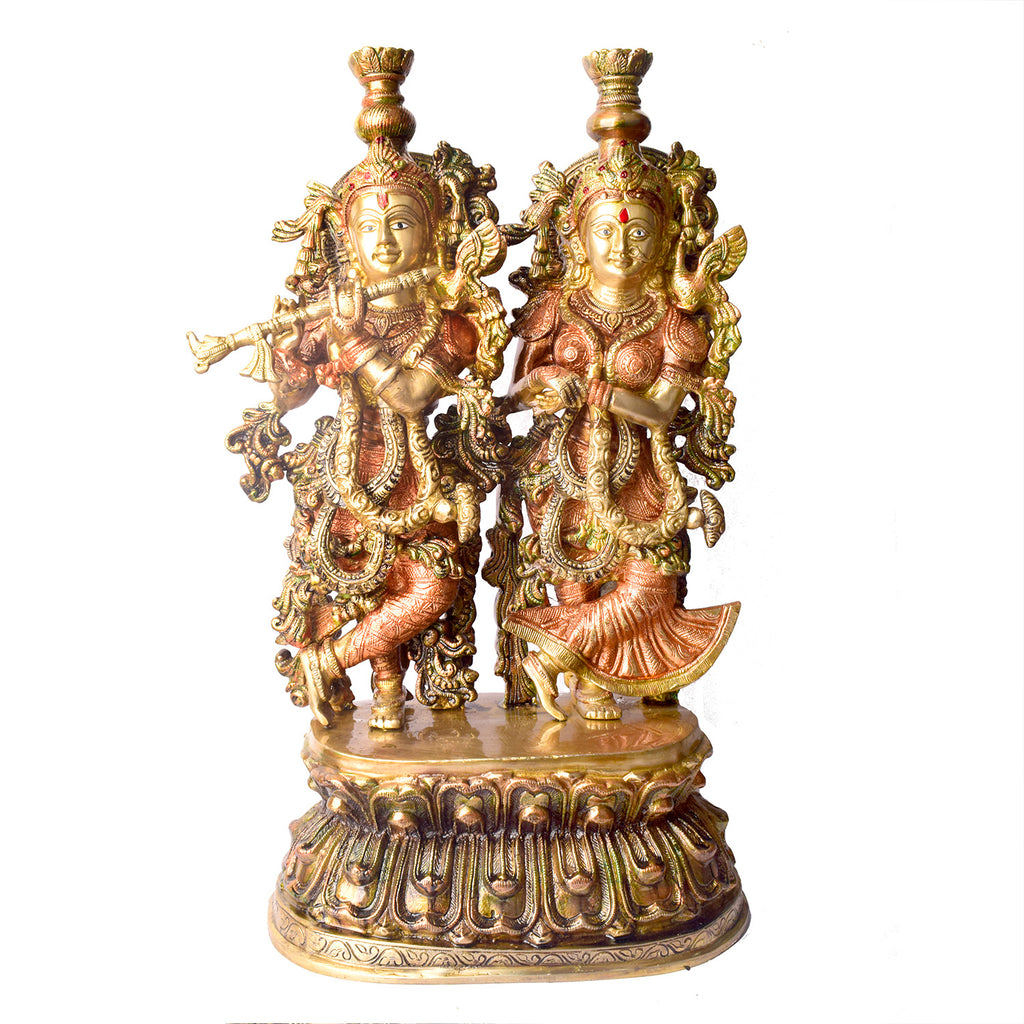 This Stunning Radha Krishna Brass Idol beautifully captures the divine love and grace of Radha and Krishna. Crafted from high-quality brass with intricate detailing, it exudes elegance and spiritual charm. 
