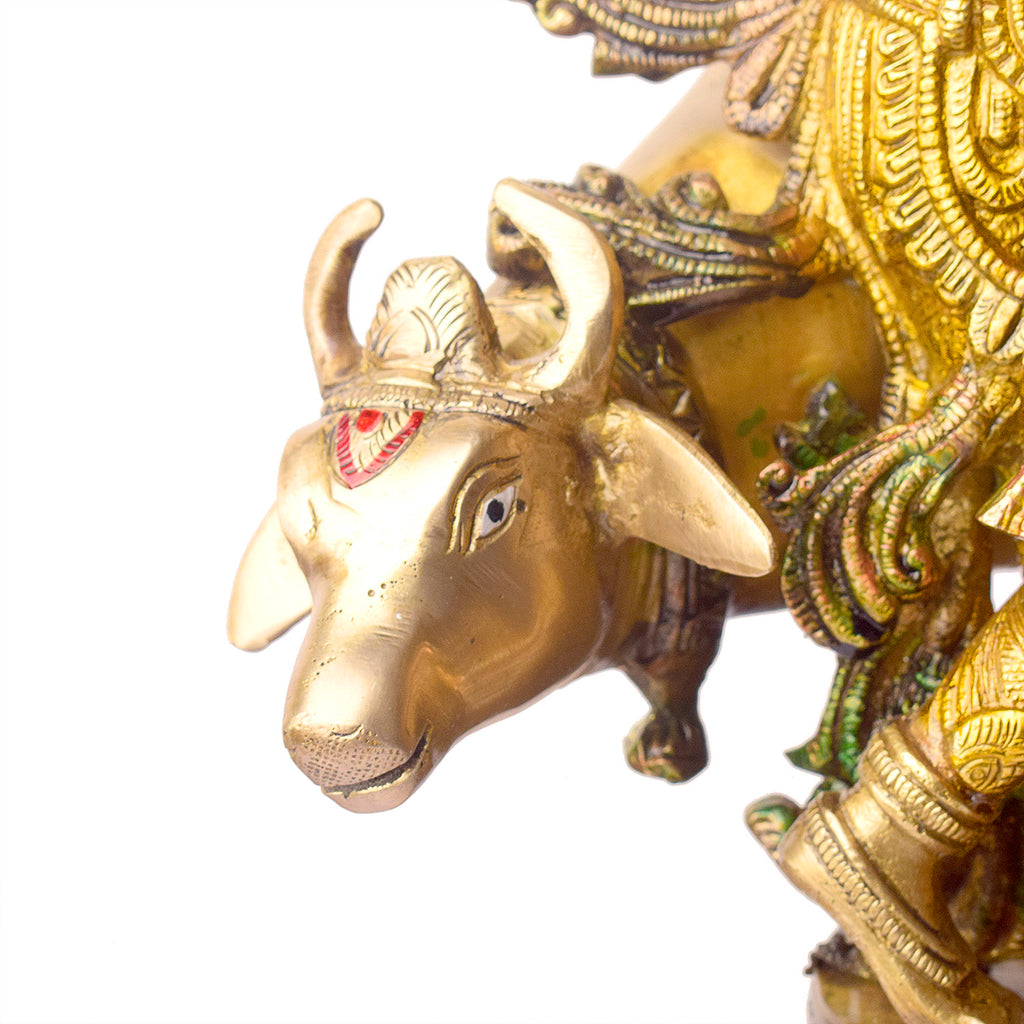 This Lovely Radha Krishna with Cow Colorful Brass Idol beautifully portrays the divine love and grace of Radha and Krishna, accompanied by the sacred cow. Handcrafted from high-quality brass and adorned with vibrant colors, this idol exudes spiritual charm and elegance.