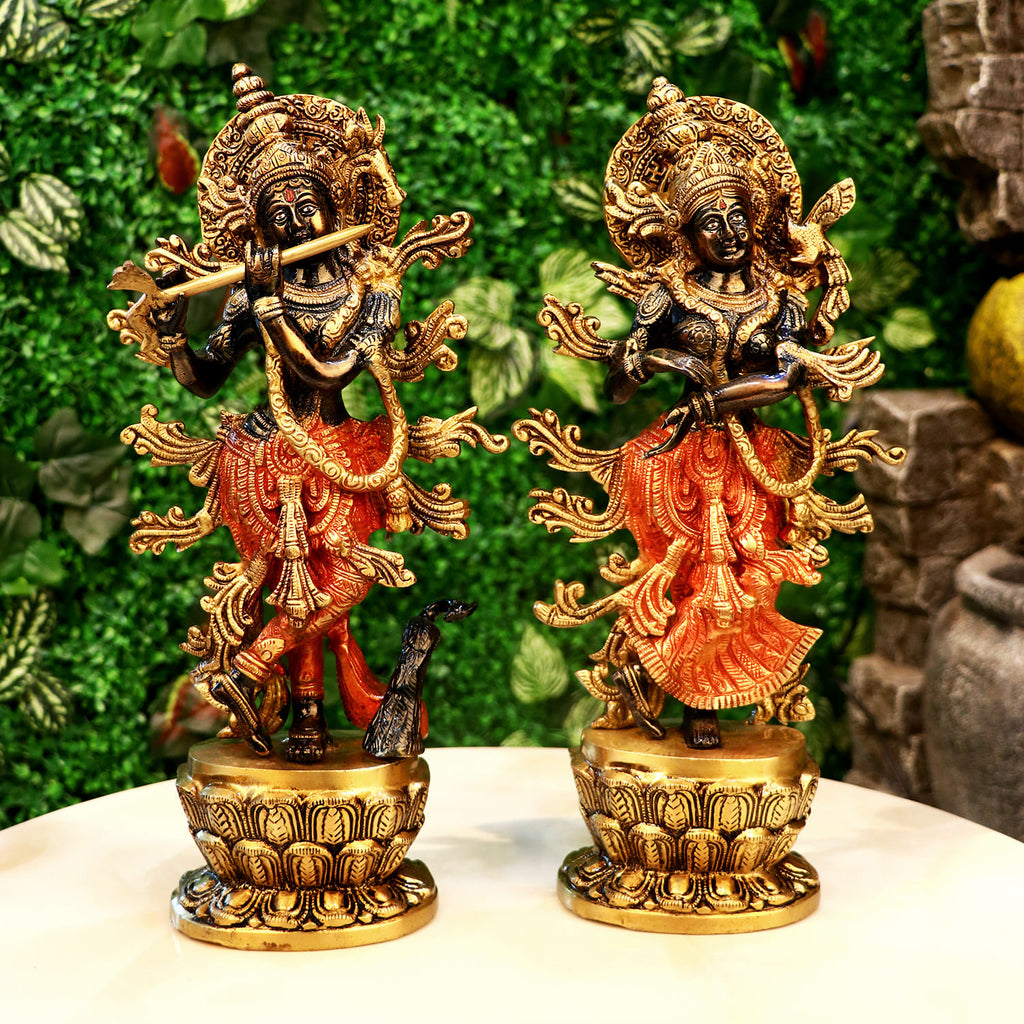 Lord Radha and Krishna Murti with Bansuri(Flute), Radha Krishna&nbsp;Statue made from Virgin Quality Brass for long-lasting use. Handmade product from the Artisanship of India's Craftsman Using Modern Style.
