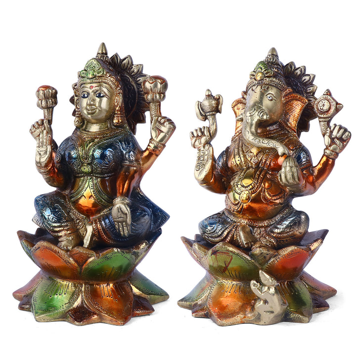 Laxmi Ganesh colorful Murti, which is constructed of virgin-quality brass for persistent use, is a symbol of successful marriages, happiness, and tranquility in relationships. Handmade items created by Indian artisans using contemporary design. Ideal as a gift for an anniversary, wedding, reception, office party, housewarming, home inauguration, or as a farewell present.