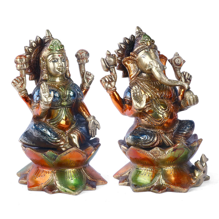 Laxmi Ganesh colorful Murti, which is constructed of virgin-quality brass for persistent use, is a symbol of successful marriages, happiness, and tranquility in relationships. Handmade items created by Indian artisans using contemporary design. Ideal as a gift for an anniversary, wedding, reception, office party, housewarming, home inauguration, or as a farewell present.