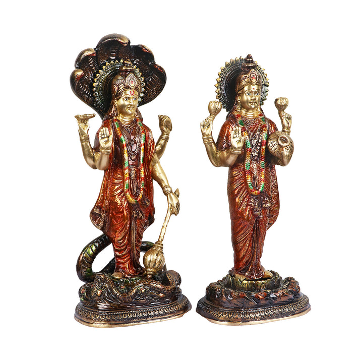 Large Brass Idol of Graceful Brass Laxmi Narayan Idol generally symbolizes the union of mind and soul. It also helps in maintaining the cordial relationship between husband and wife. Couples who keep Vishnu&nbsp; Parivaar in their home are blessed with Lord Vishnu and Goddess Lakshmi. This Brass Vishnu Parivaar is a must in every home.